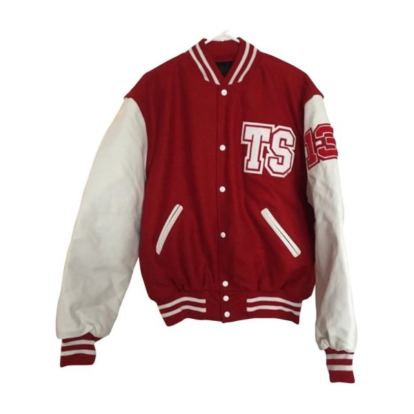 taylor-swift-the-red-tour-jacket