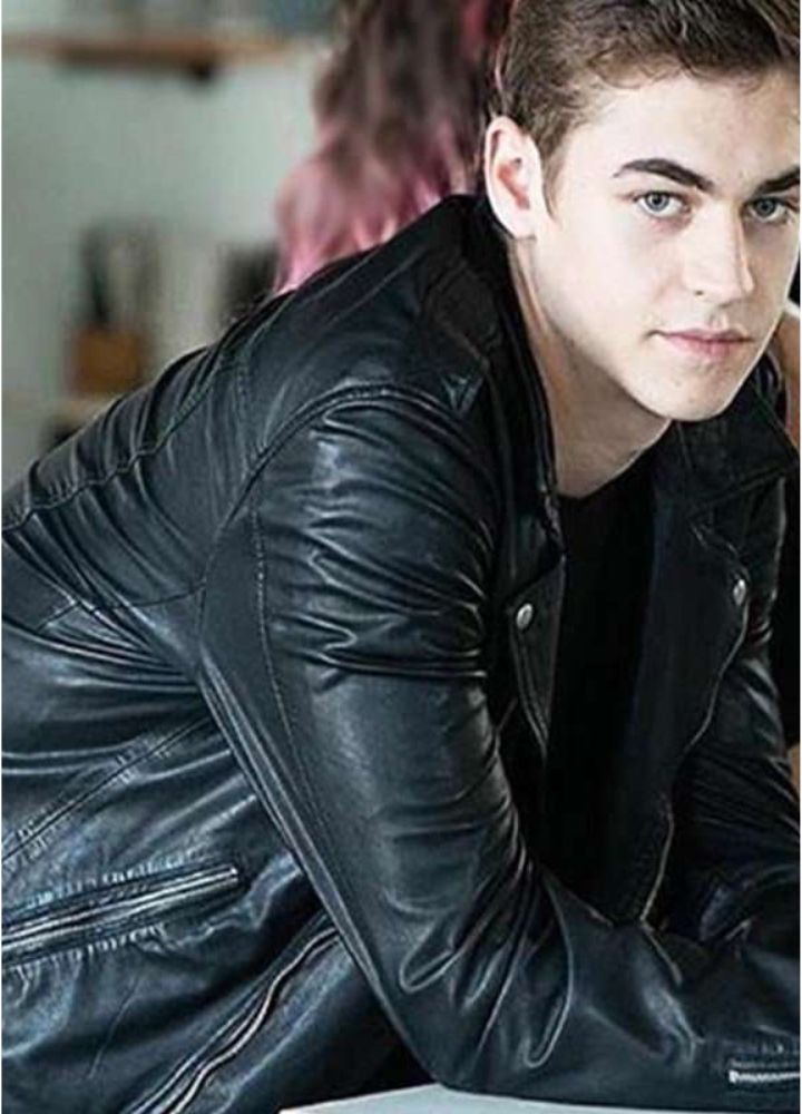 hero-fiennes-tiffin-black-jacket hero-fiennes-tiffin-black-jacket.jpg