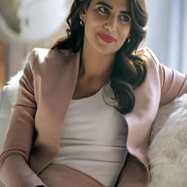 the-boys-victoria-neuman-pink-blazer.jpg