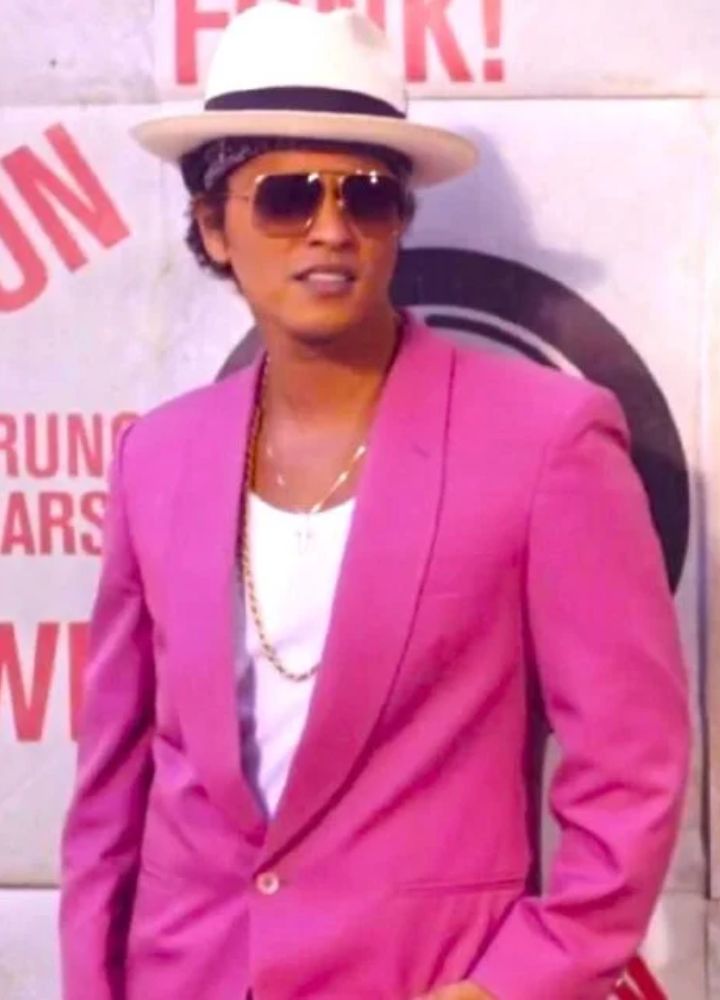 bruno-mars-pink-blazer bruno-mars-pink-blazer.jpg