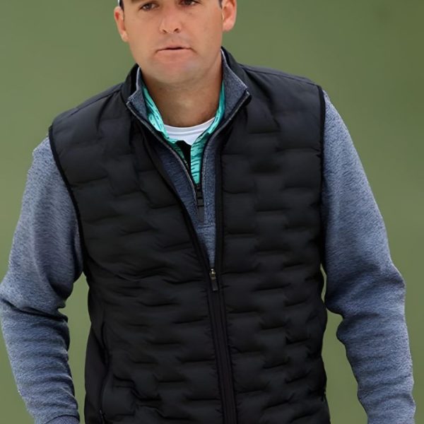 scottie-scheffler-black-puffer-vest.jpg