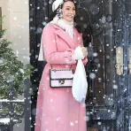 kristin-davis-and-just-like-that-coat.webp
